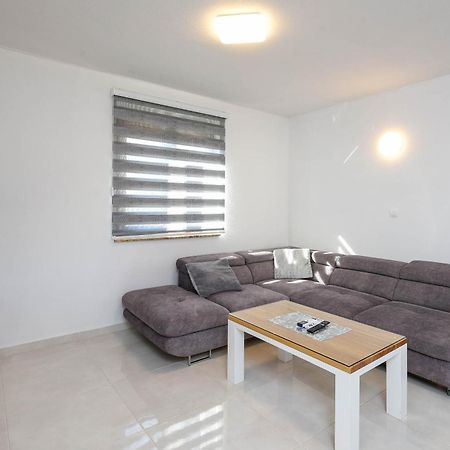 Lidija Apartmani Оребич Номер фото