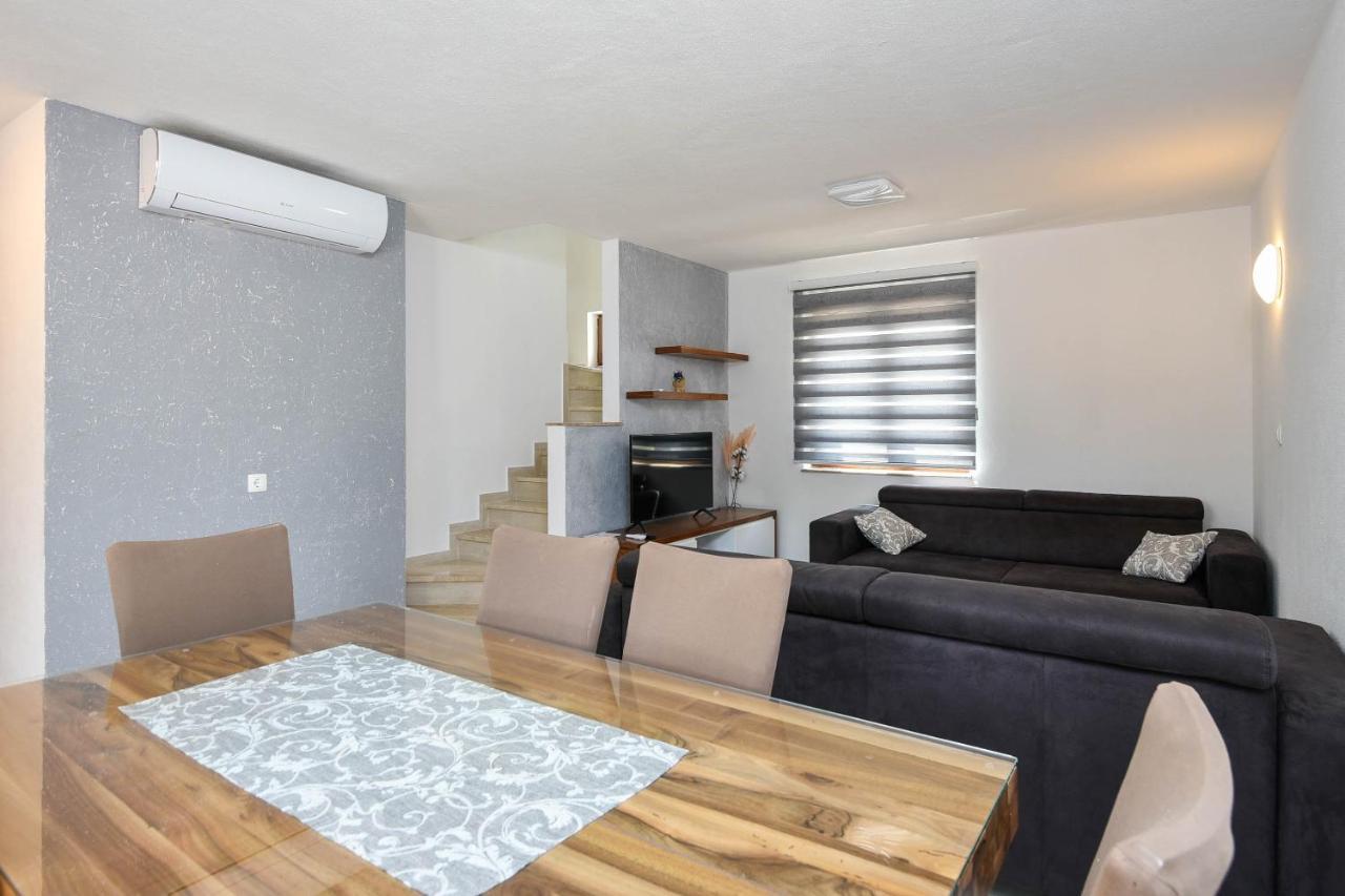 Lidija Apartmani Оребич Экстерьер фото