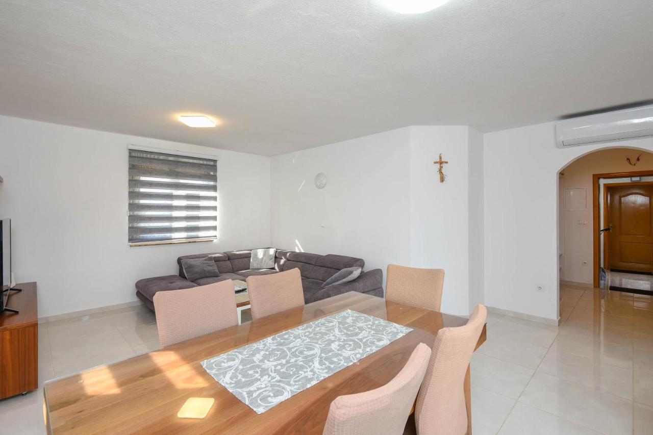 Lidija Apartmani Оребич Экстерьер фото